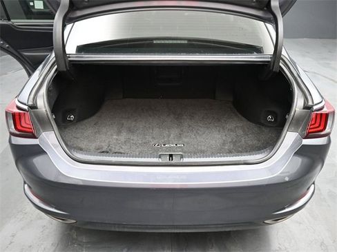 Used 2019 Lexus ES 350 Ultra Luxury image 19