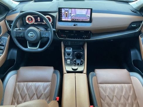Used 2024 Nissan Rogue Platinum w/ Platinum Premium Package AWD/4WD image 17