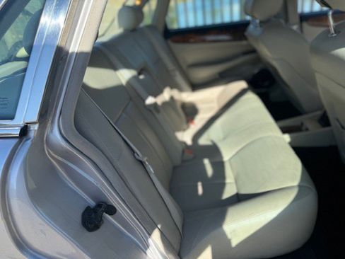 Used 2002 Jaguar XJ8 image 16