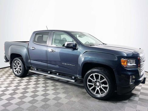 Used 2021 GMC Canyon Denali image 3