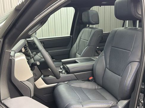 Used 2026 Toyota Sequoia Platinum AWD/4WD image 34