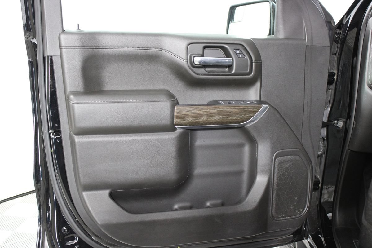 Used 2022 Chevrolet Silverado 1500 LT w/ Bed Protection Package AWD/4WD image 4