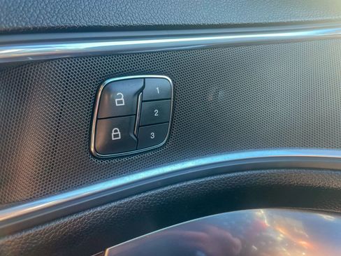 Used 2018 Ford Explorer Limited AWD/4WD image 36
