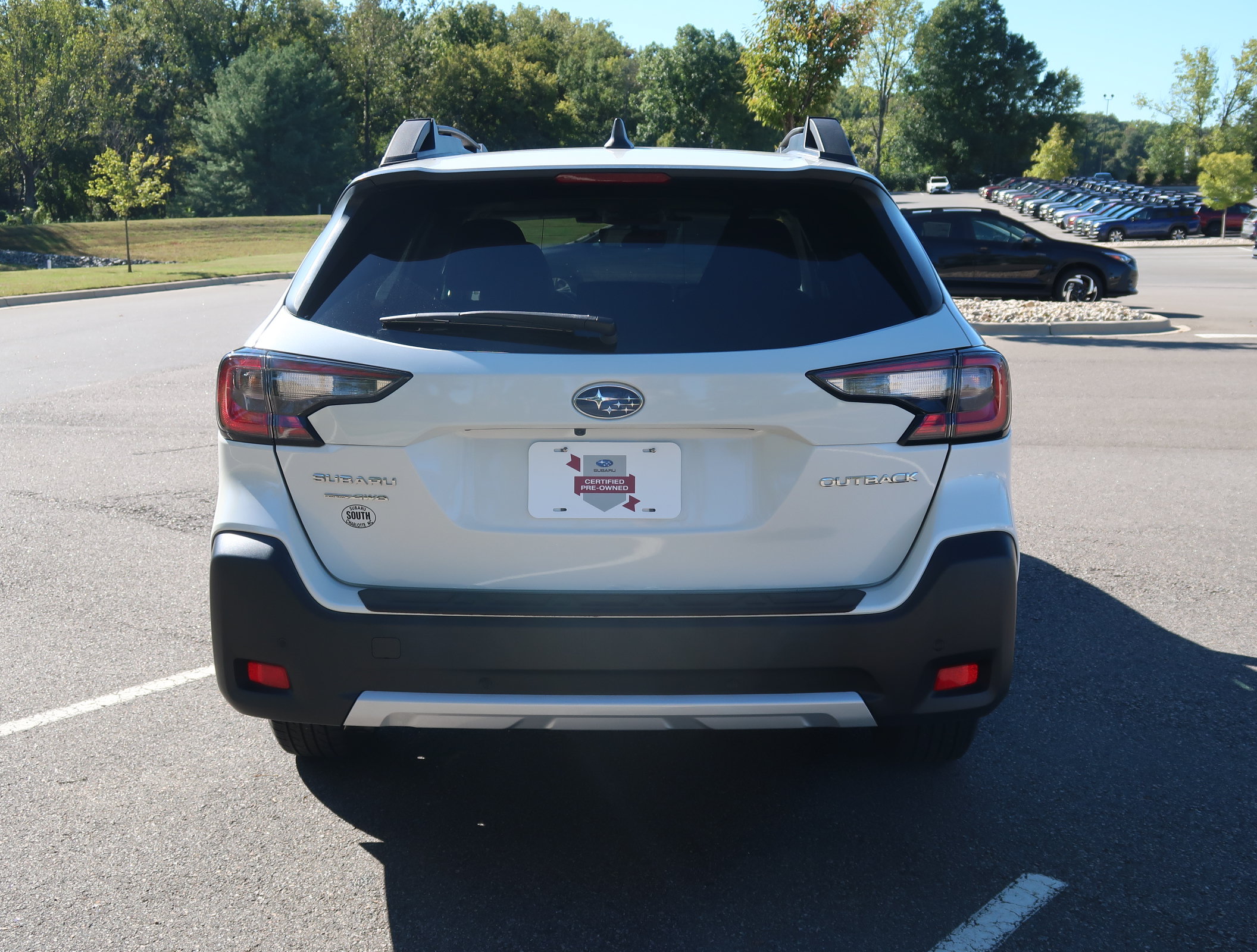 Used 2023 Subaru Outback Limited AWD/4WD image 7