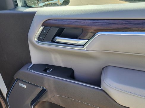 New 2026 GMC Sierra 1500 SLT w/ SLT Premium Plus Package image 38