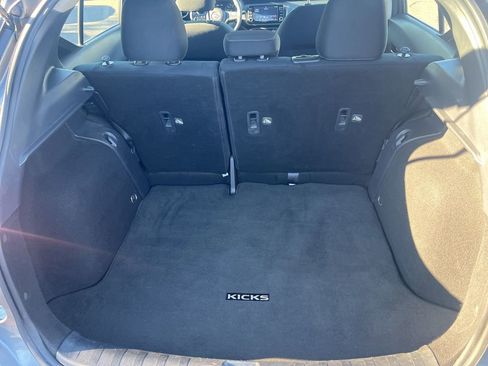 Used 2022 Nissan Kicks SV image 43