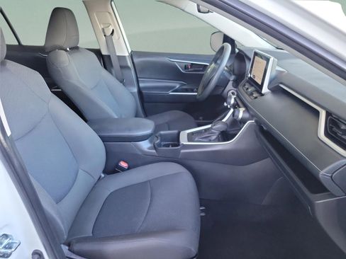 Used 2025 Toyota RAV4 LE image 23
