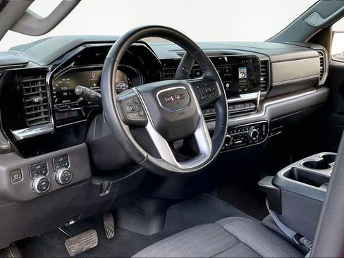 Used 2024 GMC Sierra 1500 Elevation AWD/4WD image 12