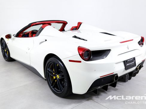 Used 2018 Ferrari 488 Spider RWD image 7