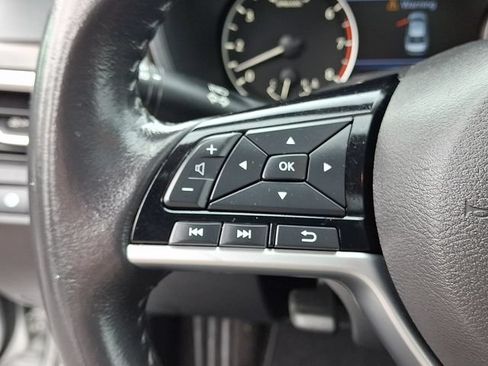 Used 2024 Nissan Altima 2.5 SV w/ SV Premium Package FWD image 23
