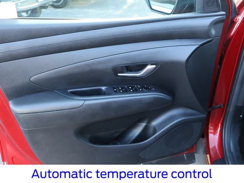 Used 2025 Hyundai Tucson SEL FWD image 32