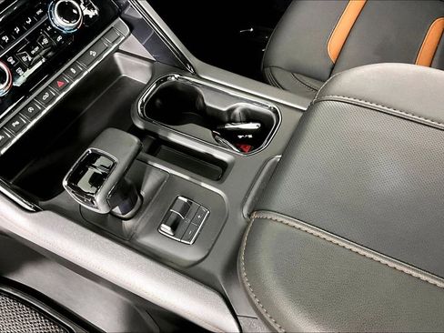 Used 2026 GMC Sierra 1500 AT4 w/ AT4 Premium Package AWD/4WD image 18