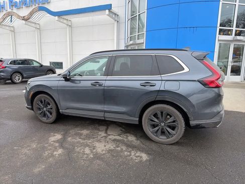 Used 2023 Honda CR-V Sport Touring image 8