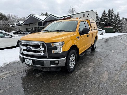 Used 2015 Ford F150 XLT w/ Equipment Group 301A Mid image 1