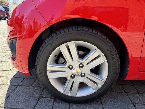 Used 2015 Chevrolet Spark LT image 10