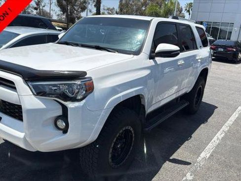 Certified 2020 Toyota 4Runner SR5 Premium w/ Moonroof Package AWD/4WD image 1
