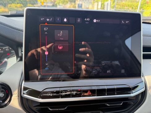 Certified 2022 Jeep Compass Limited image 20