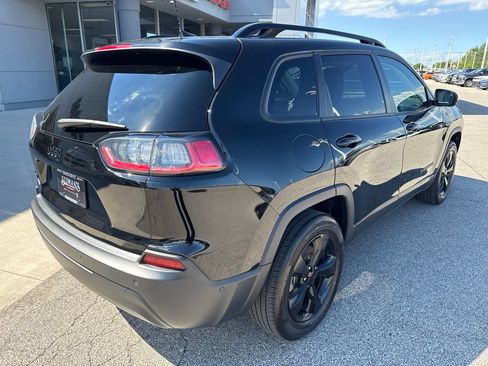 Used 2023 Jeep Cherokee Altitude Lux w/ Lux Elite Package AWD/4WD image 5