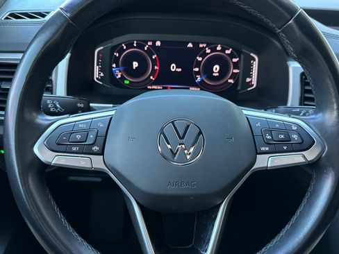 Used 2020 Volkswagen Atlas Cross Sport SEL image 20