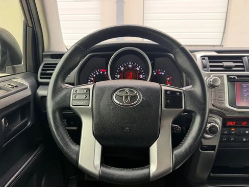 Used 2012 Toyota 4Runner Limited image 11