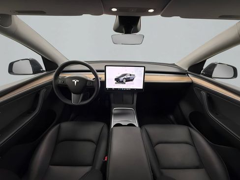 Used 2023 Tesla Model Y Long Range AWD/4WD image 16