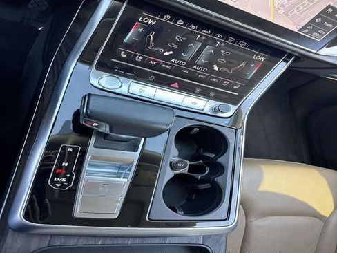 Used 2019 Audi Q8 Prestige image 23
