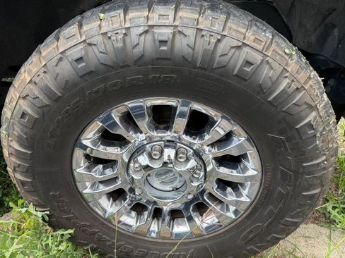 Used 2021 Ford F350 XLT w/ XLT Premium Package AWD/4WD image 32