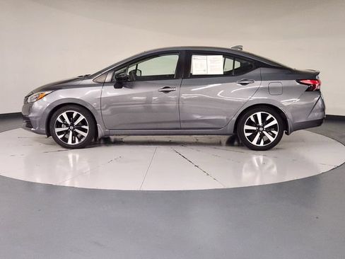 Used 2022 Nissan Versa SR w/ Convenience Package FWD image 5