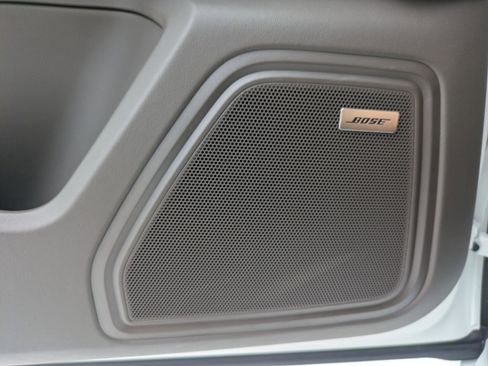 New 2025 Porsche Macan S image 14