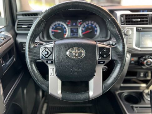 Used 2018 Toyota 4Runner SR5 Premium AWD/4WD image 13