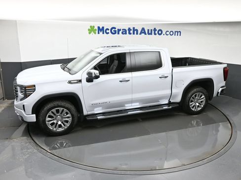 Used 2026 GMC Sierra 1500 Denali w/ Technology Package AWD/4WD image 21