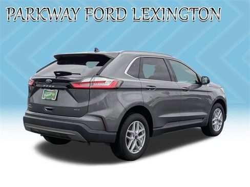 Used 2023 Ford Edge SEL w/ Convenience Package image 5