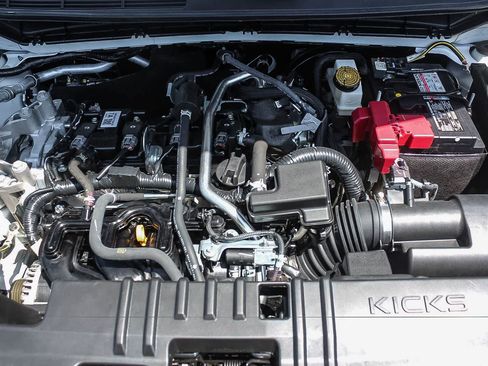 Used 2025 Nissan Kicks SV FWD image 35