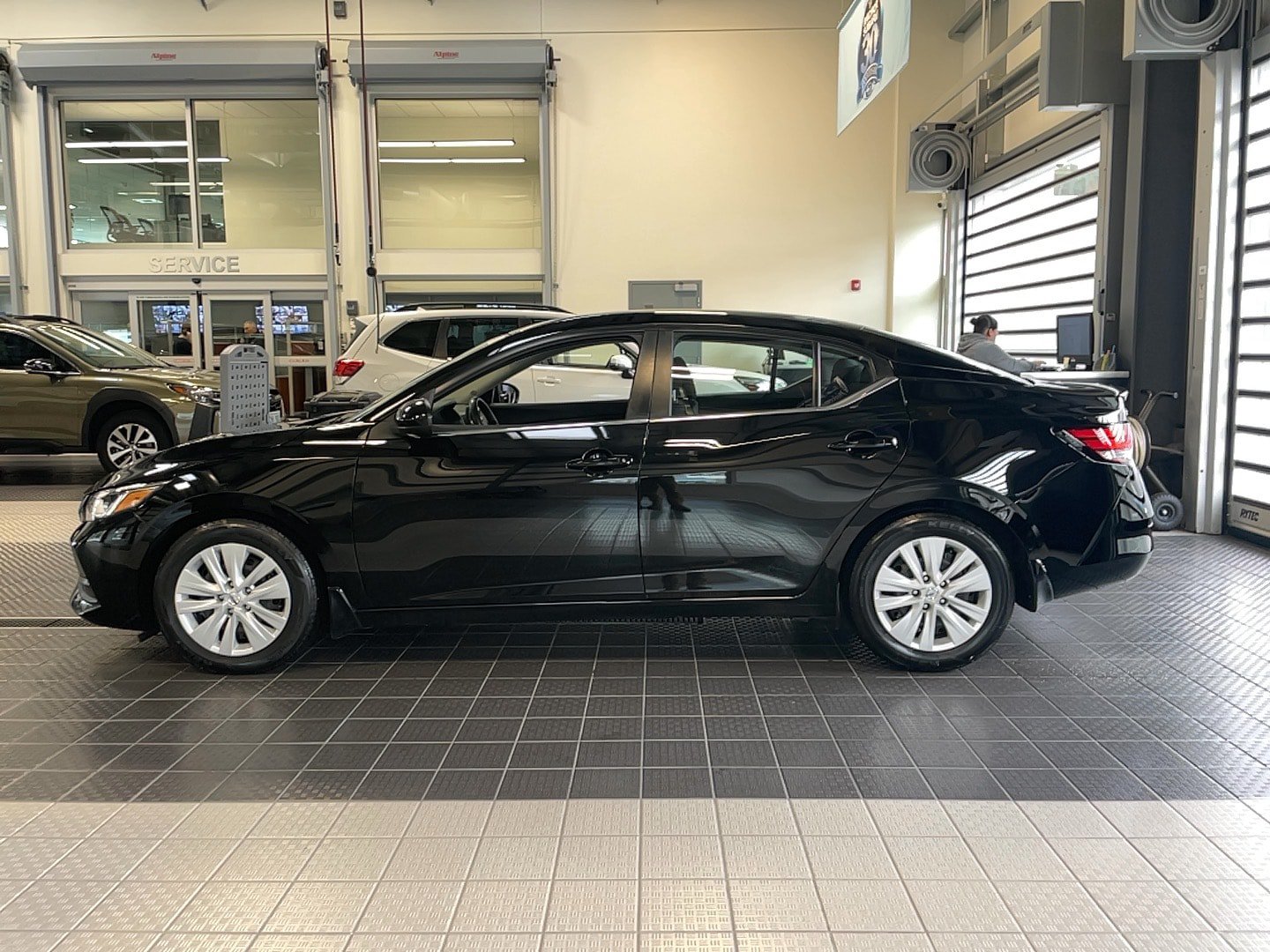 Certified 2021 Nissan Sentra S FWD image 4