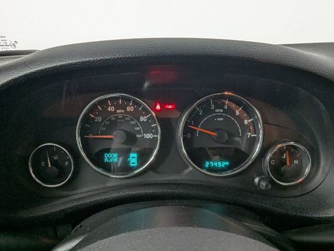 Used 2018 Jeep Wrangler Sport AWD/4WD image 14