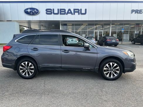 Used 2016 Subaru Outback 2.5i Limited image 2