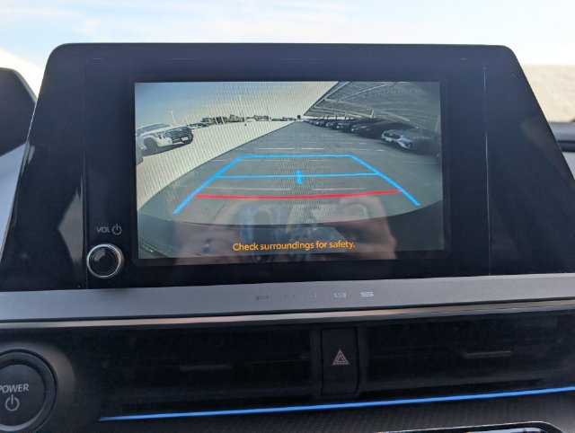 Used 2024 Toyota Prius XLE FWD image 16