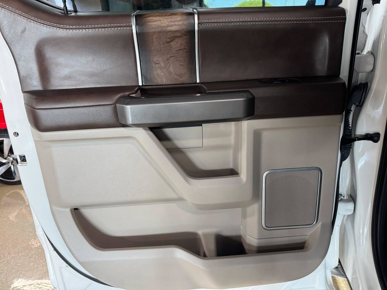 Used 2019 Ford F150 Limited w/ Trailer Tow Package AWD/4WD image 14
