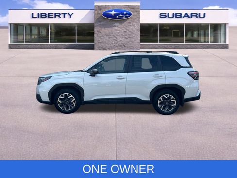 Used 2026 Subaru Forester Premium AWD/4WD image 3