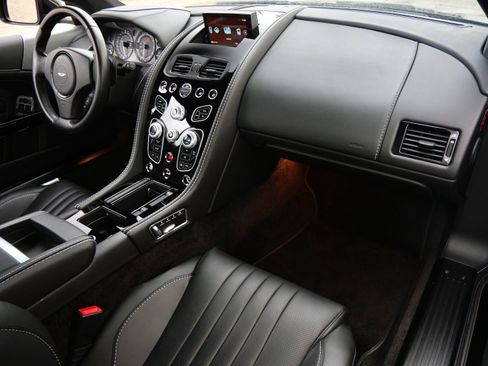 Used 2016 Aston Martin DB9 GT image 10