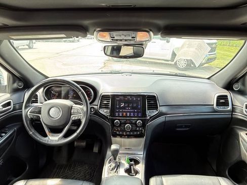 Used 2019 Jeep Grand Cherokee Limited AWD/4WD image 13