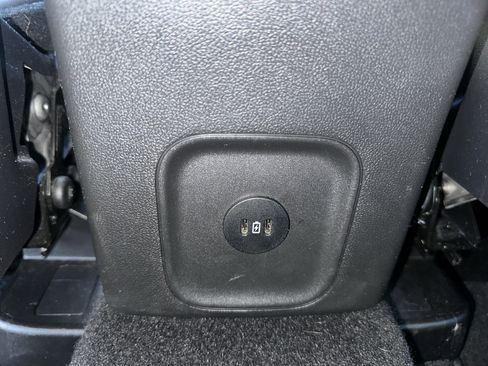 Used 2025 Ford Escape Platinum AWD/4WD image 17