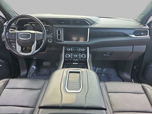 Used 2021 GMC Yukon XL Denali AWD/4WD image 11