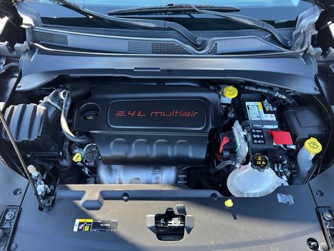 Used 2022 Jeep Compass Latitude w/ Convenience Group image 17