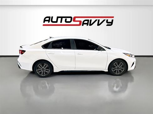 Used 2023 Kia Forte GT-Line w/ GT-Line Technology Package image 8