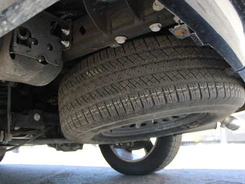 Used 2013 Chevrolet Tahoe LTZ AWD/4WD image 44