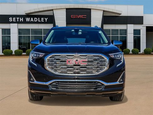Used 2019 GMC Terrain Denali w/ Comfort Package image 2