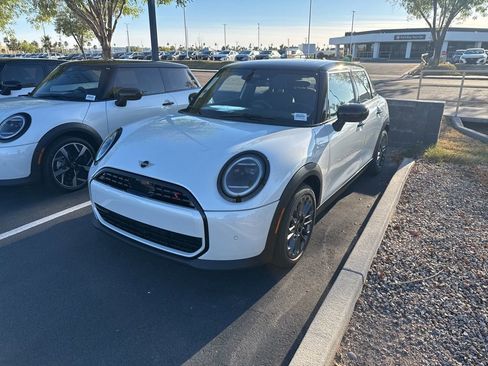 New 2026 MINI Cooper S image 1