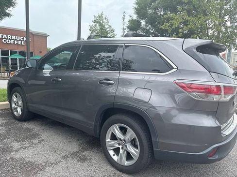 Used 2016 Toyota Highlander Limited FWD image 3