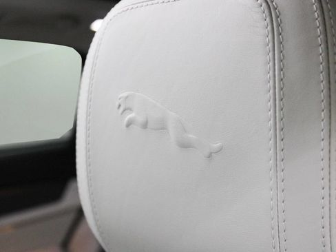 Used 2022 Jaguar F-PACE S AWD/4WD image 40